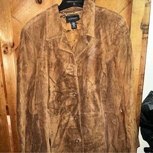 Avenue Women's Tan Suede Blazer